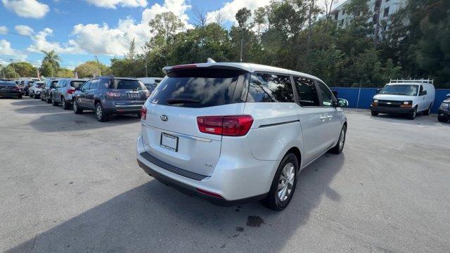 2021 Silky Silver /Gray Kia Sedona (KNDMB5C18M6) with an 6 3.3 L engine, Automatic transmission, located at 27610 S Dixie Hwy, Homestead, FL, 33032, (305) 749-2348, 25.510241, -80.438301 - Delivers 24 Highway MPG and 18 City MPG! This Kia Sedona boasts a Regular Unleaded V-6 3.3 L/204 engine powering this Automatic transmission. SILKY SILVER, CARPETED FLOOR MATS, Variable Intermittent Wipers.* This Kia Sedona Features the Following Options *Urethane Gear Shifter Material, Trip Compute - Photo#4