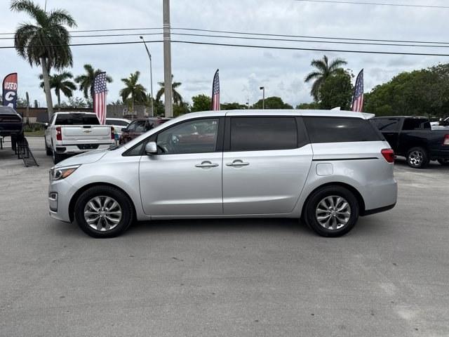 2021 Silky Silver /Gray Kia Sedona (KNDMB5C18M6) with an 6 3.3 L engine, Automatic transmission, located at 27610 S Dixie Hwy, Homestead, FL, 33032, (305) 749-2348, 25.510241, -80.438301 - Delivers 24 Highway MPG and 18 City MPG! This Kia Sedona boasts a Regular Unleaded V-6 3.3 L/204 engine powering this Automatic transmission. SILKY SILVER, CARPETED FLOOR MATS, Variable Intermittent Wipers.* This Kia Sedona Features the Following Options *Urethane Gear Shifter Material, Trip Compute - Photo#1