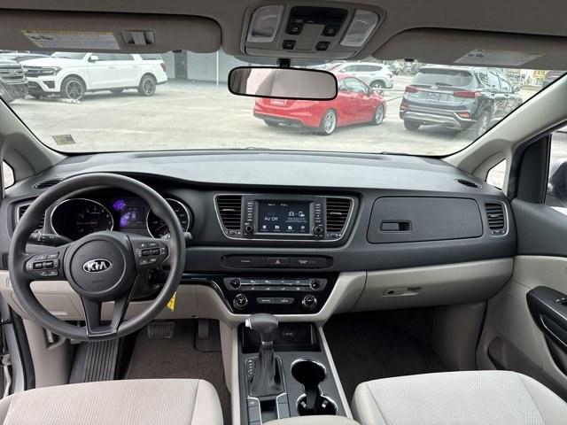 2021 Silky Silver /Gray Kia Sedona (KNDMB5C18M6) with an 6 3.3 L engine, Automatic transmission, located at 27610 S Dixie Hwy, Homestead, FL, 33032, (305) 749-2348, 25.510241, -80.438301 - Delivers 24 Highway MPG and 18 City MPG! This Kia Sedona boasts a Regular Unleaded V-6 3.3 L/204 engine powering this Automatic transmission. SILKY SILVER, CARPETED FLOOR MATS, Variable Intermittent Wipers.* This Kia Sedona Features the Following Options *Urethane Gear Shifter Material, Trip Compute - Photo#11