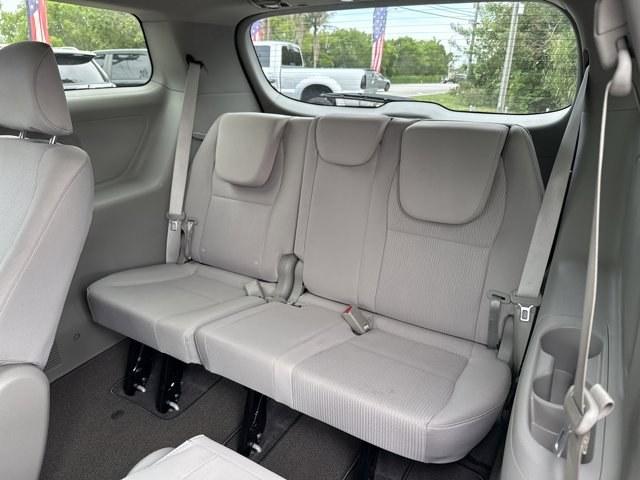 2021 Silky Silver /Gray Kia Sedona (KNDMB5C18M6) with an 6 3.3 L engine, Automatic transmission, located at 27610 S Dixie Hwy, Homestead, FL, 33032, (305) 749-2348, 25.510241, -80.438301 - Delivers 24 Highway MPG and 18 City MPG! This Kia Sedona boasts a Regular Unleaded V-6 3.3 L/204 engine powering this Automatic transmission. SILKY SILVER, CARPETED FLOOR MATS, Variable Intermittent Wipers.* This Kia Sedona Features the Following Options *Urethane Gear Shifter Material, Trip Compute - Photo#14