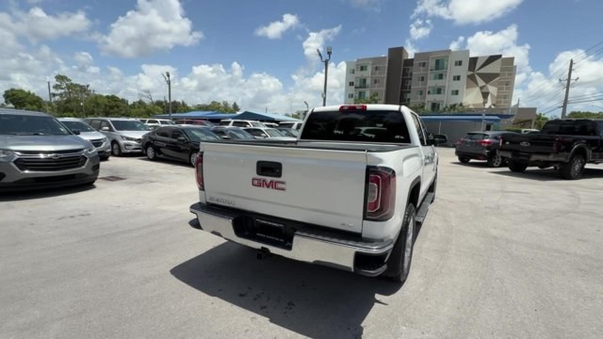 2017 White Frost Tricoat /Cocoa/Dune GMC Sierra 1500 (3GTP1NEC2HG) with an 8 5.3L engine, Automatic transmission, located at 27610 S Dixie Hwy, Homestead, FL, 33032, (305) 749-2348, 25.510241, -80.438301 - KBB.com Brand Image Awards. Only 102,142 Miles! Delivers 23 Highway MPG and 16 City MPG! This GMC Sierra 1500 delivers a Gas V8 5.3L/325 engine powering this Automatic transmission. WIRELESS CHARGING, WHITE FROST TRICOAT, WHEELS, 20 X 9 (50.8 CM X 22.9 CM) POLISHED ALUMINUM.* This GMC Sierra 1500 Fe- Photo#4