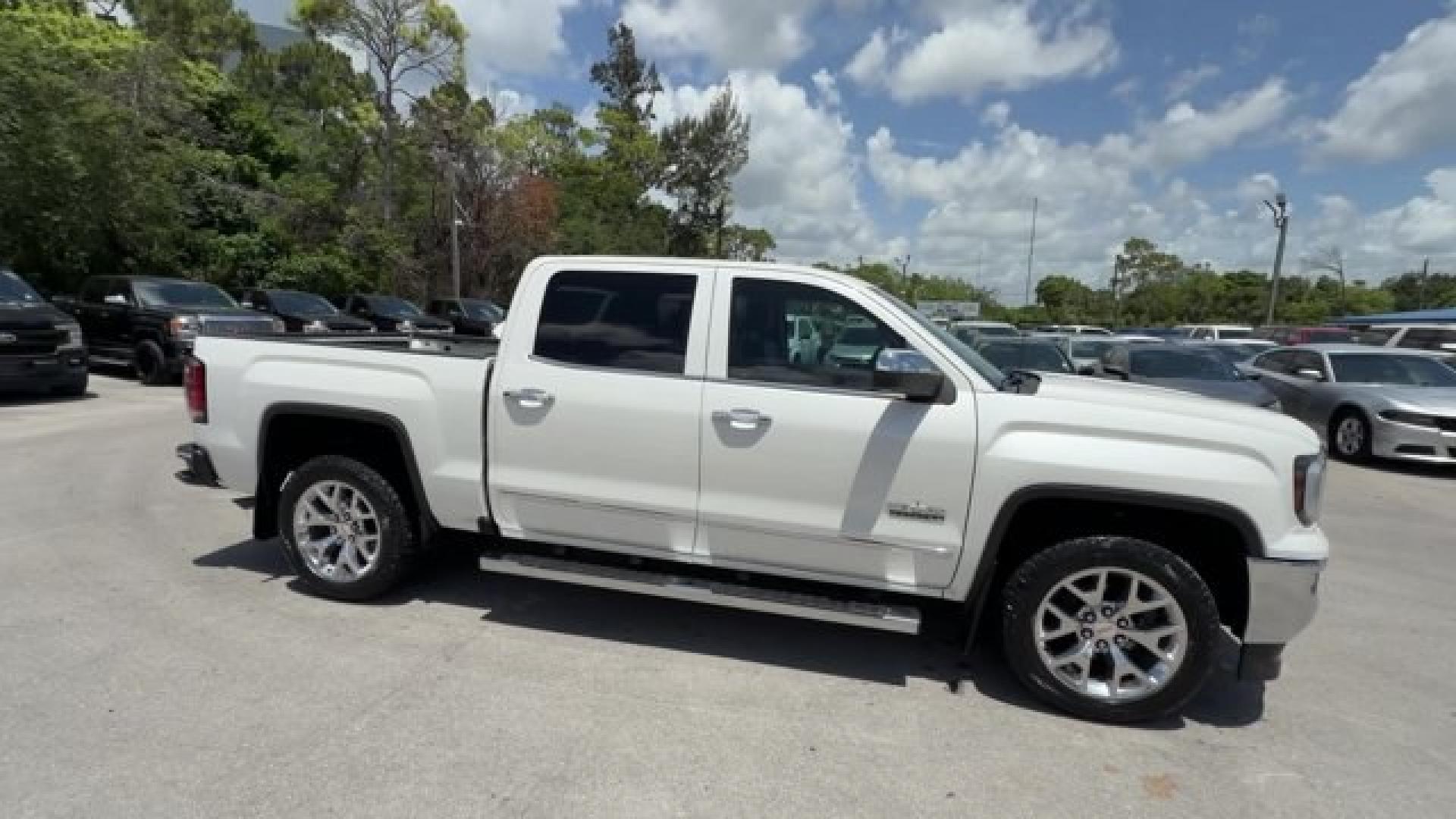 2017 White Frost Tricoat /Cocoa/Dune GMC Sierra 1500 (3GTP1NEC2HG) with an 8 5.3L engine, Automatic transmission, located at 27610 S Dixie Hwy, Homestead, FL, 33032, (305) 749-2348, 25.510241, -80.438301 - KBB.com Brand Image Awards. Only 102,142 Miles! Delivers 23 Highway MPG and 16 City MPG! This GMC Sierra 1500 delivers a Gas V8 5.3L/325 engine powering this Automatic transmission. WIRELESS CHARGING, WHITE FROST TRICOAT, WHEELS, 20 X 9 (50.8 CM X 22.9 CM) POLISHED ALUMINUM.* This GMC Sierra 1500 Fe- Photo#5