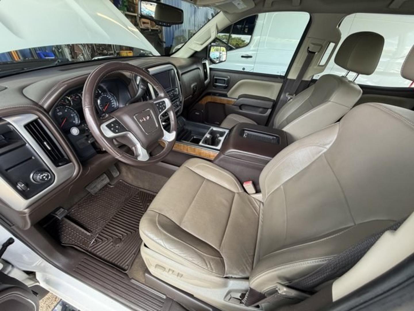 2017 White Frost Tricoat /Cocoa/Dune GMC Sierra 1500 (3GTP1NEC2HG) with an 8 5.3L engine, Automatic transmission, located at 27610 S Dixie Hwy, Homestead, FL, 33032, (305) 749-2348, 25.510241, -80.438301 - KBB.com Brand Image Awards. Only 102,142 Miles! Delivers 23 Highway MPG and 16 City MPG! This GMC Sierra 1500 delivers a Gas V8 5.3L/325 engine powering this Automatic transmission. WIRELESS CHARGING, WHITE FROST TRICOAT, WHEELS, 20 X 9 (50.8 CM X 22.9 CM) POLISHED ALUMINUM.* This GMC Sierra 1500 Fe- Photo#10
