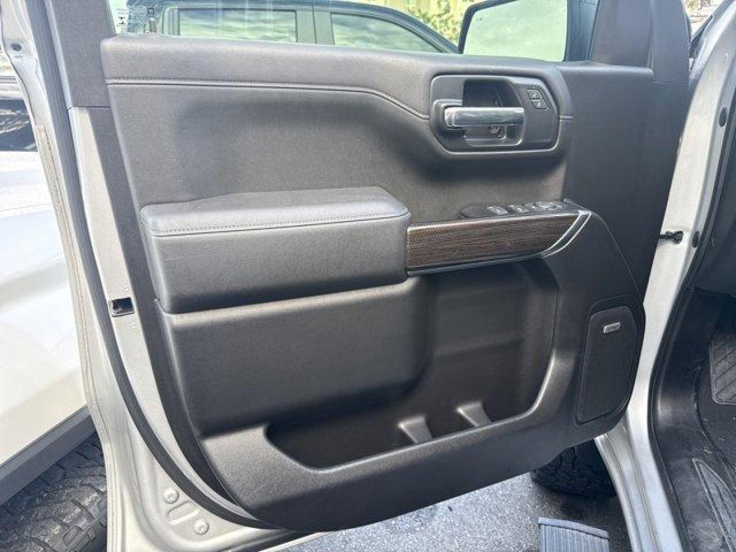 2019 Silver Ice Metallic /Jet Black Chevrolet Silverado 1500 (1GCUYEED1KZ) with an 8 5.3L engine, Automatic transmission, located at 27610 S Dixie Hwy, Homestead, FL, 33032, (305) 749-2348, 25.510241, -80.438301 - Boasts 22 Highway MPG and 16 City MPG! This Chevrolet Silverado 1500 boasts a Gas V8 5.3L/325 engine powering this Automatic transmission. WINDOW, POWER, REAR SLIDING with rear defogger, UNIVERSAL HOME REMOTE, TRANSMISSION, 8-SPEED AUTOMATIC, ELECTRONICALLY CONTROLLED with overdrive and tow/haul mod - Photo#9