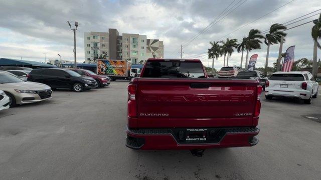 2022 Cherry Red Tintcoat /Jet Black Chevrolet Silverado 1500 LTD (3GCPWBEK8NG) with an 4 2.7L engine, Automatic transmission, located at 27610 S Dixie Hwy, Homestead, FL, 33032, (305) 749-2348, 25.510241, -80.438301 - Delivers 22 Highway MPG and 19 City MPG! This Chevrolet Silverado 1500 LTD boasts a Turbocharged Gas I4 2.7L/166 engine powering this Automatic transmission. TRANSMISSION, 8-SPEED AUTOMATIC, ELECTRONICALLY CONTROLLED with overdrive and tow/haul mode. Includes Cruise Grade Braking and Powertrain Grad - Photo#3