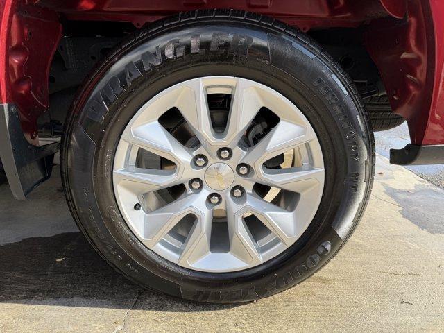 2022 Cherry Red Tintcoat /Jet Black Chevrolet Silverado 1500 LTD (3GCPWBEK8NG) with an 4 2.7L engine, Automatic transmission, located at 27610 S Dixie Hwy, Homestead, FL, 33032, (305) 749-2348, 25.510241, -80.438301 - Delivers 22 Highway MPG and 19 City MPG! This Chevrolet Silverado 1500 LTD boasts a Turbocharged Gas I4 2.7L/166 engine powering this Automatic transmission. TRANSMISSION, 8-SPEED AUTOMATIC, ELECTRONICALLY CONTROLLED with overdrive and tow/haul mode. Includes Cruise Grade Braking and Powertrain Grad - Photo#16