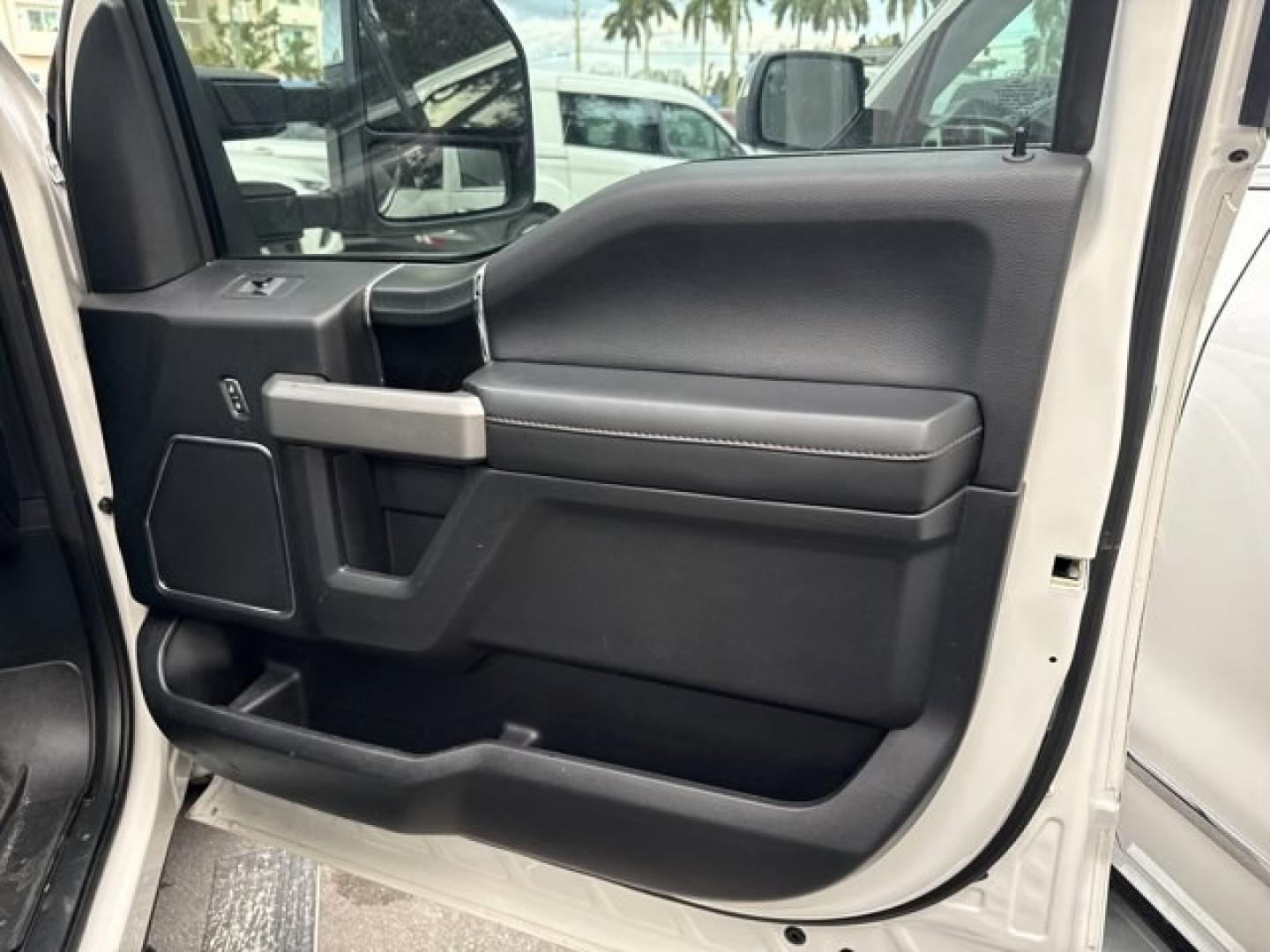 2018 White Ford F-150 (1FTEW1C56JF) with an 8 5.0 L engine, Automatic transmission, located at 27610 S Dixie Hwy, Homestead, FL, 33032, (305) 749-2348, 25.510241, -80.438301 - KBB.com Brand Image Awards. This Ford F-150 boasts a Regular Unleaded V8 5.0 L engine powering this Automatic transmission. Transmission w/Driver Selectable Mode and SelectShift Sequential Shift Control, Towing Equipment -inc: Trailer Sway Control, Tire Specific Low Tire Pressure Warning.*This Ford - Photo#13