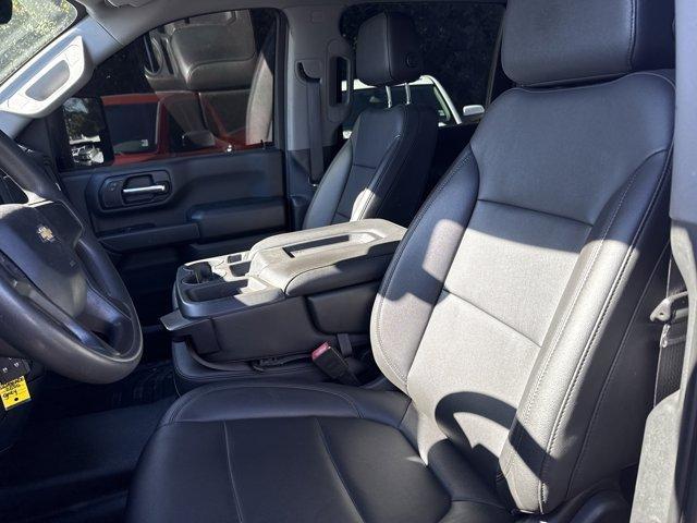 2020 Shadow Gray Metallic /Jet Black Chevrolet Silverado 2500HD (1GC4YLEY6LF) with an 8 6.6L engine, Automatic transmission, located at 27610 S Dixie Hwy, Homestead, FL, 33032, (305) 749-2348, 25.510241, -80.438301 - This Chevrolet Silverado 2500HD boasts a Turbocharged Diesel V8 6.6L/403 engine powering this Automatic transmission. WT CONVENIENCE PACKAGE includes (AQQ) Remote Keyless Entry, (QT5) EZ Lift power lock and release tailgate, (AKO) tinted windows, (C49) rear-window defogger, (K34) cruise control, (DB - Photo#8