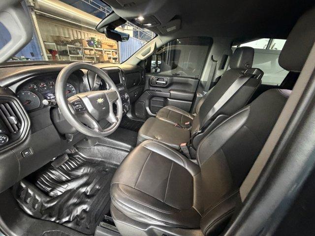 2020 Shadow Gray Metallic /Jet Black Chevrolet Silverado 2500HD (1GC4YLEY6LF) with an 8 6.6L engine, Automatic transmission, located at 27610 S Dixie Hwy, Homestead, FL, 33032, (305) 749-2348, 25.510241, -80.438301 - This Chevrolet Silverado 2500HD boasts a Turbocharged Diesel V8 6.6L/403 engine powering this Automatic transmission. WT CONVENIENCE PACKAGE includes (AQQ) Remote Keyless Entry, (QT5) EZ Lift power lock and release tailgate, (AKO) tinted windows, (C49) rear-window defogger, (K34) cruise control, (DB- Photo#10
