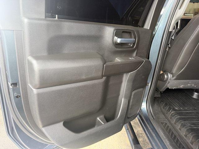 2020 Shadow Gray Metallic /Jet Black Chevrolet Silverado 2500HD (1GC4YLEY6LF) with an 8 6.6L engine, Automatic transmission, located at 27610 S Dixie Hwy, Homestead, FL, 33032, (305) 749-2348, 25.510241, -80.438301 - This Chevrolet Silverado 2500HD boasts a Turbocharged Diesel V8 6.6L/403 engine powering this Automatic transmission. WT CONVENIENCE PACKAGE includes (AQQ) Remote Keyless Entry, (QT5) EZ Lift power lock and release tailgate, (AKO) tinted windows, (C49) rear-window defogger, (K34) cruise control, (DB- Photo#12