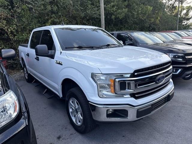 2020 White Ford F-150 (1FTEW1C51LF) with an 8 5.0 L engine, Automatic transmission, located at 27610 S Dixie Hwy, Homestead, FL, 33032, (305) 749-2348, 25.510241, -80.438301 - This Ford F-150 boasts a Regular Unleaded V8 5.0 L engine powering this Automatic transmission. ENGINE: 5.0L V8 -inc: auto start-stop technology and flex-fuel capability, GVWR: 6,800 lbs Payload Package, 3.15 Axle Ratio, Transmission w/Driver Selectable Mode and SelectShift Sequential Shift Control, - Photo#3