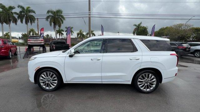2020 Hyper White /Beige Hyundai Palisade (KM8R5DHE9LU) with an 6 3.8 L engine, Automatic transmission, located at 27610 S Dixie Hwy, Homestead, FL, 33032, (305) 749-2348, 25.510241, -80.438301 - KBB.com 10 Best SUVs Worth Waiting For. Scores 24 Highway MPG and 19 City MPG! This Hyundai Palisade delivers a Regular Unleaded V-6 3.8 L/231 engine powering this Automatic transmission. WHEEL LOCKS, OPTION GROUP 01, FIRST AID KIT.* This Hyundai Palisade Features the Following Options *CARPETED FLO - Photo#1
