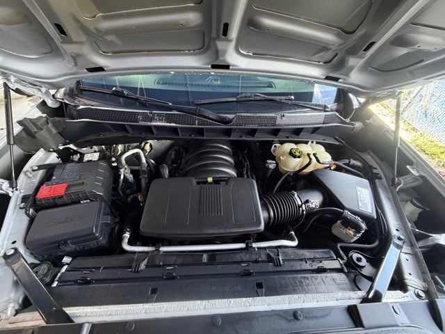 2019 Silver Ice Metallic /Jet Black Chevrolet Silverado 1500 (1GCRWBEF9KZ) with an 8 5.3L engine, Automatic transmission, located at 27610 S Dixie Hwy, Homestead, FL, 33032, (305) 749-2348, 25.510241, -80.438301 - Ward's 10 Best Engines. Scores 21 Highway MPG and 15 City MPG! This Chevrolet Silverado 1500 delivers a Gas V8 5.3L/325 engine powering this Automatic transmission. WHEELS, 20 X 9 (50.8 CM X 22.9 CM) SILVER PAINTED ALUMINUM (STD), TRANSMISSION, 6-SPEED AUTOMATIC, ELECTRONICALLY CONTROLLED (STD), TRA - Photo#16