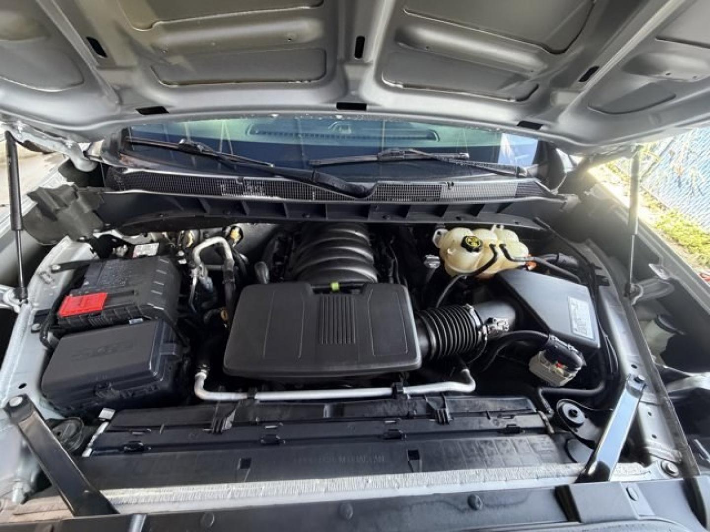 2019 Silver Ice Metallic /Jet Black Chevrolet Silverado 1500 (1GCRWBEF9KZ) with an 8 5.3L engine, Automatic transmission, located at 27610 S Dixie Hwy, Homestead, FL, 33032, (305) 749-2348, 25.510241, -80.438301 - Ward's 10 Best Engines. Scores 21 Highway MPG and 15 City MPG! This Chevrolet Silverado 1500 delivers a Gas V8 5.3L/325 engine powering this Automatic transmission. WHEELS, 20 X 9 (50.8 CM X 22.9 CM) SILVER PAINTED ALUMINUM (STD), TRANSMISSION, 6-SPEED AUTOMATIC, ELECTRONICALLY CONTROLLED (STD), TRA - Photo#16