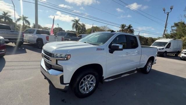 2020 Summit White /Jet Black Chevrolet Silverado 1500 (1GCRYDED8LZ) with an 8 5.3L engine, Automatic transmission, located at 27610 S Dixie Hwy, Homestead, FL, 33032, (305) 749-2348, 25.510241, -80.438301 - Boasts 22 Highway MPG and 16 City MPG! This Chevrolet Silverado 1500 boasts a Gas V8 5.3L/325 engine powering this Automatic transmission. Z71 OFF-ROAD PACKAGE includes (Z71) Off-Road suspension, (JHD) Hill Descent Control, (NZZ) skid plates and (K47) high-capacity air filter Includes Z71 hard badge - Photo#0