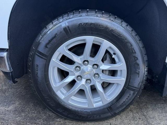 2020 Summit White /Jet Black Chevrolet Silverado 1500 (1GCRYDED8LZ) with an 8 5.3L engine, Automatic transmission, located at 27610 S Dixie Hwy, Homestead, FL, 33032, (305) 749-2348, 25.510241, -80.438301 - Boasts 22 Highway MPG and 16 City MPG! This Chevrolet Silverado 1500 boasts a Gas V8 5.3L/325 engine powering this Automatic transmission. Z71 OFF-ROAD PACKAGE includes (Z71) Off-Road suspension, (JHD) Hill Descent Control, (NZZ) skid plates and (K47) high-capacity air filter Includes Z71 hard badge - Photo#15