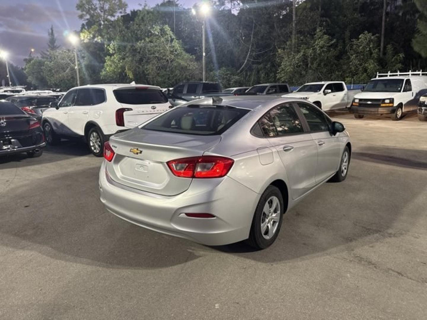 2018 Silver Ice Metallic /Dark Atmosphere/Medium Atmosphere Chevrolet Cruze (1G1BC5SM7J7) with an 4 1.4L engine, Automatic transmission, located at 27610 S Dixie Hwy, Homestead, FL, 33032, (305) 749-2348, 25.510241, -80.438301 - KBB.com 10 Most Awarded Brands. Only 74,466 Miles! Scores 40 Highway MPG and 29 City MPG! This Chevrolet Cruze boasts a Turbocharged Gas I4 1.4L/ engine powering this Automatic transmission. TRANSMISSION, 6-SPEED AUTOMATIC (STD), SILVER ICE METALLIC, SEATS, FRONT BUCKET WITH RECLINING SEATBACKS AND - Photo#4