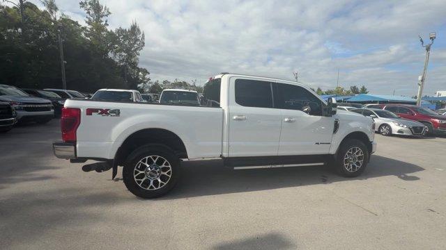 2021 White Ford Super Duty F-350 SRW (1FT8W3BT1ME) with an 8 6.7 L engine, Automatic transmission, located at 27610 S Dixie Hwy, Homestead, FL, 33032, (305) 749-2348, 25.510241, -80.438301 - This Ford Super Duty F-350 SRW boasts a Intercooled Turbo Diesel V-8 6.7 L/406 engine powering this Automatic transmission. Urethane Gear Shifter Material, Trip Computer, Transmission w/Driver Selectable Mode and Oil Cooler.* This Ford Super Duty F-350 SRW Features the Following Options *Trailer Wir - Photo#5