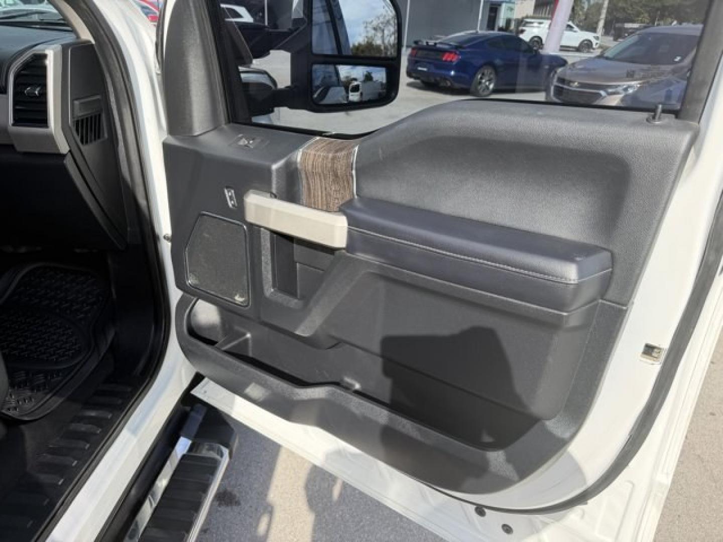 2021 White Ford Super Duty F-350 SRW (1FT8W3BT1ME) with an 8 6.7 L engine, Automatic transmission, located at 27610 S Dixie Hwy, Homestead, FL, 33032, (305) 749-2348, 25.510241, -80.438301 - This Ford Super Duty F-350 SRW boasts a Intercooled Turbo Diesel V-8 6.7 L/406 engine powering this Automatic transmission. Urethane Gear Shifter Material, Trip Computer, Transmission w/Driver Selectable Mode and Oil Cooler.* This Ford Super Duty F-350 SRW Features the Following Options *Trailer Wir - Photo#13