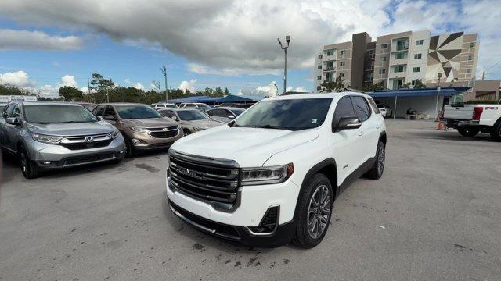 2020 Summit White /Kalahari/Jet Black GMC Acadia (1GKKNLLS9LZ) with an 6 3.6L engine, Automatic transmission, located at 27610 S Dixie Hwy, Homestead, FL, 33032, (305) 749-2348, 25.510241, -80.438301 - Delivers 25 Highway MPG and 18 City MPG! This GMC Acadia boasts a Gas V6 3.6L/222 engine powering this Automatic transmission. TIRES, P235/55R20 ALL-SEASON, H-RATED, BLACKWALL, SUNROOF, DUAL SKYSCAPE 2-PANEL POWER with tilt-sliding front and fixed rear with sunscreen, SUMMIT WHITE.* This GMC Acadia - Photo#0