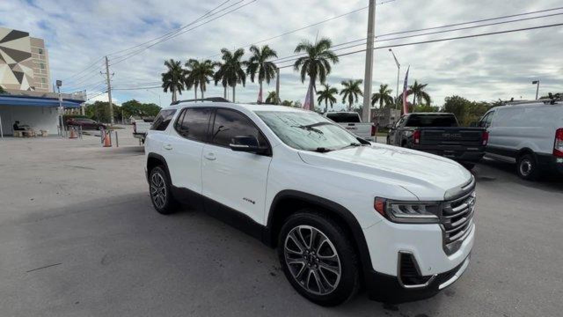 2020 Summit White /Kalahari/Jet Black GMC Acadia (1GKKNLLS9LZ) with an 6 3.6L engine, Automatic transmission, located at 27610 S Dixie Hwy, Homestead, FL, 33032, (305) 749-2348, 25.510241, -80.438301 - Delivers 25 Highway MPG and 18 City MPG! This GMC Acadia boasts a Gas V6 3.6L/222 engine powering this Automatic transmission. TIRES, P235/55R20 ALL-SEASON, H-RATED, BLACKWALL, SUNROOF, DUAL SKYSCAPE 2-PANEL POWER with tilt-sliding front and fixed rear with sunscreen, SUMMIT WHITE.* This GMC Acadia - Photo#6