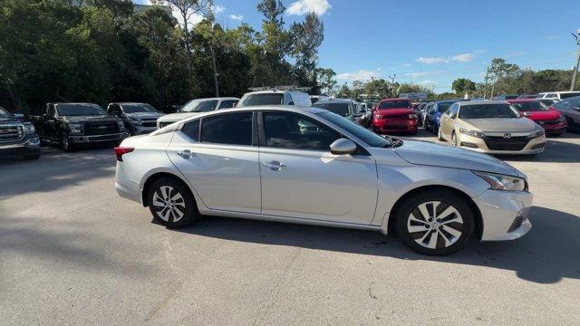 2020 Brilliant Silver Metallic /Charcoal Nissan Altima (1N4BL4BV8LC) with an 4 2.5 L engine, Variable transmission, located at 27610 S Dixie Hwy, Homestead, FL, 33032, (305) 749-2348, 25.510241, -80.438301 - Scores 39 Highway MPG and 28 City MPG! This Nissan Altima boasts a Regular Unleaded I-4 2.5 L/152 engine powering this Variable transmission. CHARCOAL, CLOTH SEAT TRIM, BRILLIANT SILVER METALLIC, [L92] FLOOR MATS and TRUNK MAT.*This Nissan Altima Comes Equipped with These Options *[B10] BODY-COLOR - Photo#5