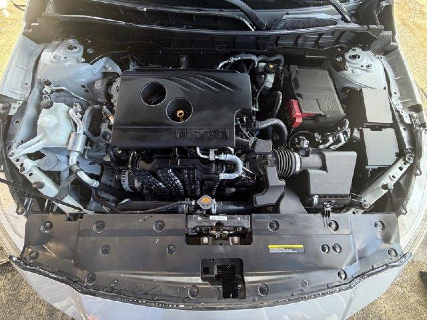 2020 Brilliant Silver Metallic /Charcoal Nissan Altima (1N4BL4BV8LC) with an 4 2.5 L engine, Variable transmission, located at 27610 S Dixie Hwy, Homestead, FL, 33032, (305) 749-2348, 25.510241, -80.438301 - Scores 39 Highway MPG and 28 City MPG! This Nissan Altima boasts a Regular Unleaded I-4 2.5 L/152 engine powering this Variable transmission. CHARCOAL, CLOTH SEAT TRIM, BRILLIANT SILVER METALLIC, [L92] FLOOR MATS and TRUNK MAT.*This Nissan Altima Comes Equipped with These Options *[B10] BODY-COLOR - Photo#18