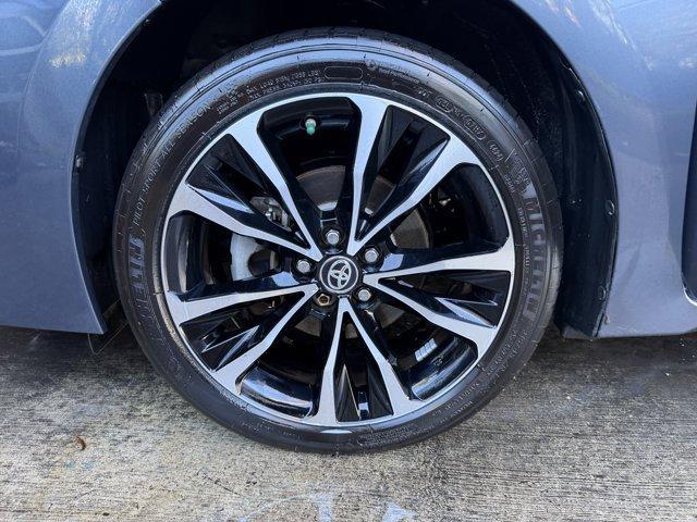 2018 Gray Toyota Corolla (5YFBURHEXJP) with an 4 1.8 L engine, Variable transmission, located at 27610 S Dixie Hwy, Homestead, FL, 33032, (305) 749-2348, 25.510241, -80.438301 - KBB.com 10 Most Awarded Brands. This Toyota Corolla boasts a Regular Unleaded I-4 1.8 L/110 engine powering this Variable transmission. Wireless Phone Connectivity, Urethane Gear Shifter Material, Trunk Rear Cargo Access.*This Toyota Corolla Comes Equipped with These Options *Trip Computer, Transmis - Photo#14