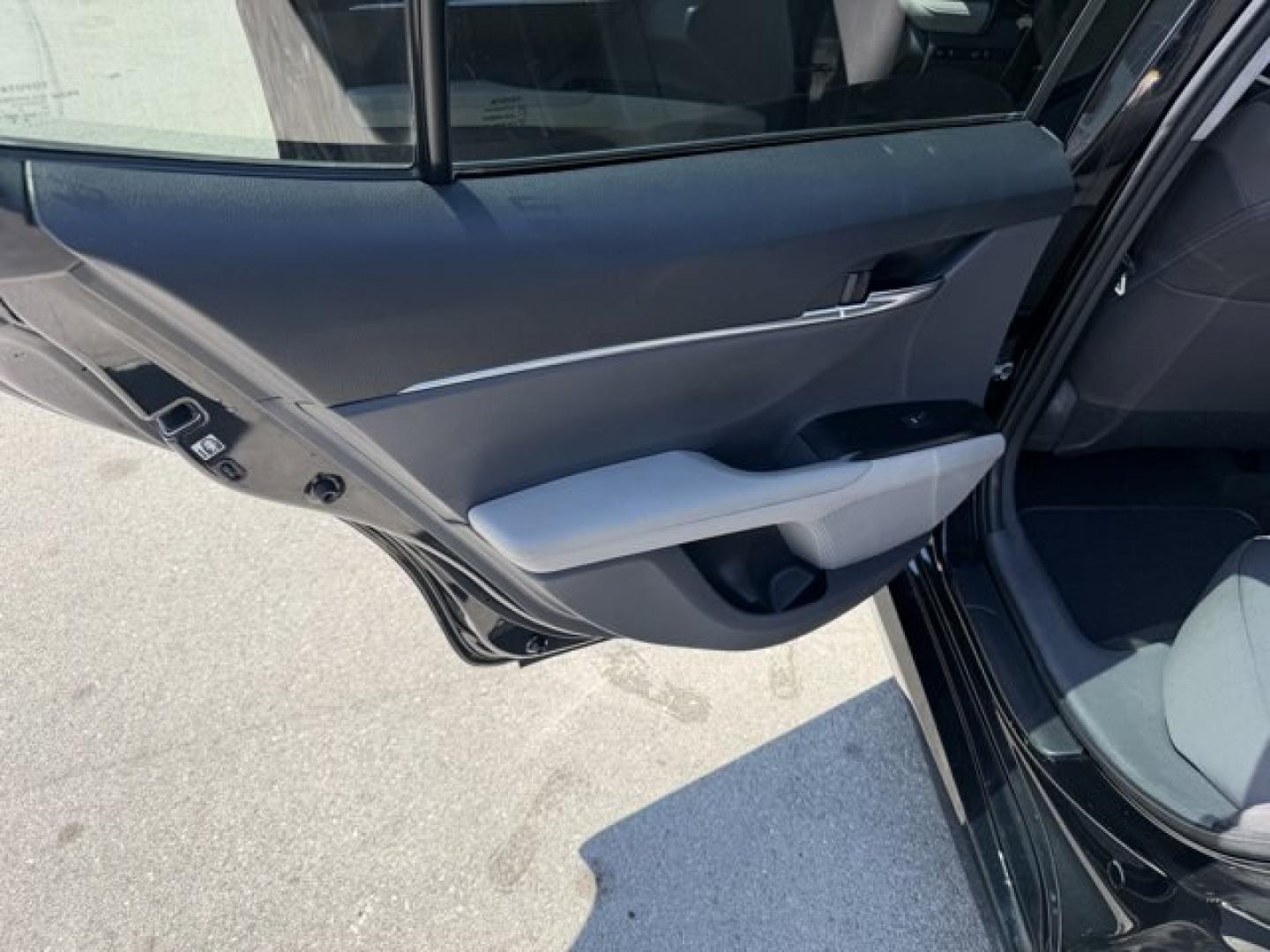 2019 Black Toyota Camry (4T1B11HK2KU) with an 4 2.5 L engine, Automatic transmission, located at 27610 S Dixie Hwy, Homestead, FL, 33032, (305) 749-2348, 25.510241, -80.438301 - KBB.com 10 Most Comfortable Cars Under $30,000. This Toyota Camry boasts a Regular Unleaded I-4 2.5 L/152 engine powering this Automatic transmission. Wireless Phone Connectivity, Window Grid And Roof Mount Antenna, Variable Intermittent Wipers.* This Toyota Camry Features the Following Options *Val - Photo#12