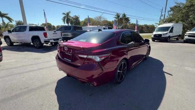 2018 Red Toyota Camry (4T1B61HK4JU) with an 4 2.5 L engine, Automatic transmission, located at 27610 S Dixie Hwy, Homestead, FL, 33032, (305) 749-2348, 25.510241, -80.438301 - KBB.com 10 Best Sedans Under $25,000. Delivers 39 Highway MPG and 28 City MPG! This Toyota Camry delivers a Regular Unleaded I-4 2.5 L/152 engine powering this Automatic transmission. Wireless Phone Connectivity, Window Grid Antenna, Variable Intermittent Wipers.*This Toyota Camry Comes Equipped wit - Photo#4