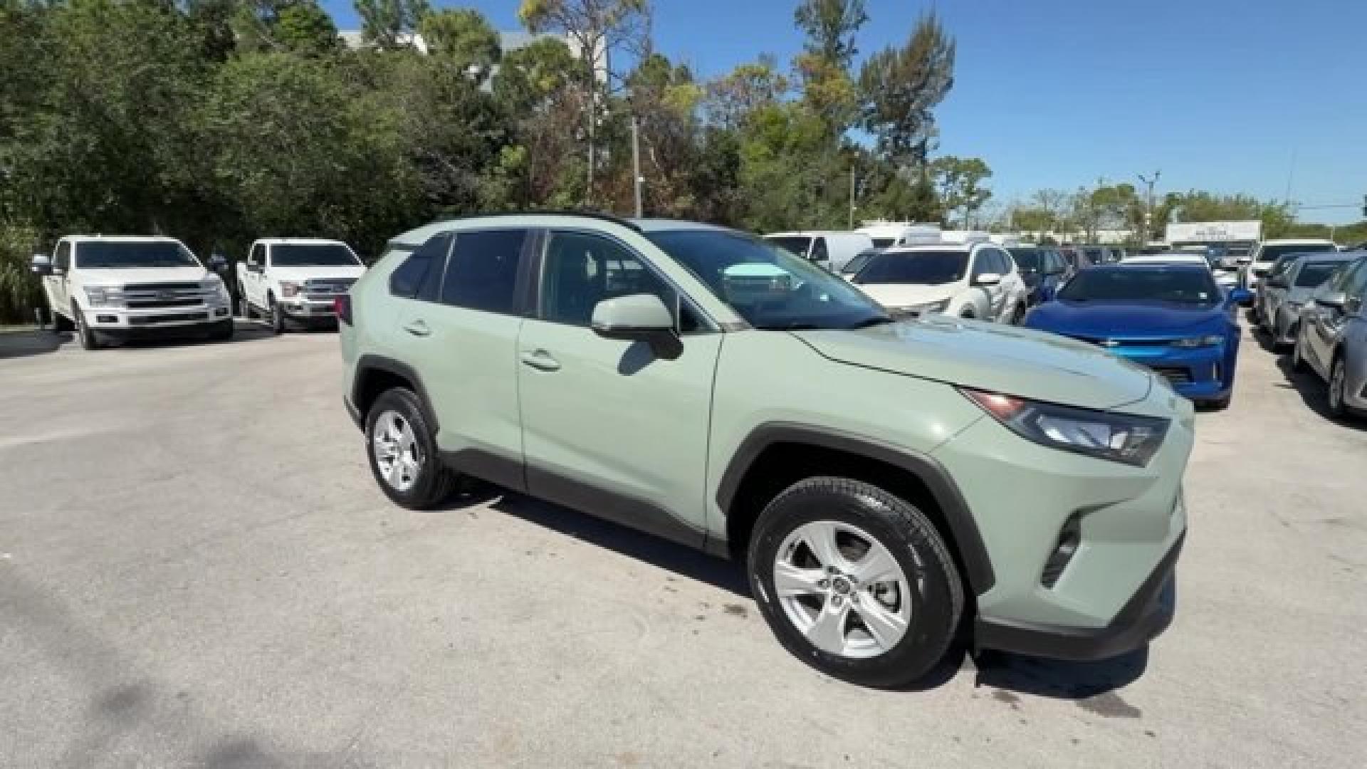 2021 Green Toyota RAV4 (2T3W1RFV4MW) with an 4 2.5 L engine, Automatic transmission, located at 27610 S Dixie Hwy, Homestead, FL, 33032, (305) 749-2348, 25.510241, -80.438301 - Only 29,166 Miles! Boasts 35 Highway MPG and 28 City MPG! This Toyota RAV4 boasts a Regular Unleaded I-4 2.5 L/152 engine powering this Automatic transmission. Wireless Phone Connectivity, Variable Intermittent Wipers, Trip Computer.*This Toyota RAV4 Comes Equipped with These Options *Transmission: - Photo#6