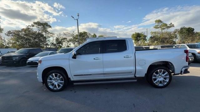 2022 Iridescent Pearl Tricoat /Jet Black Chevrolet Silverado 1500 (3GCPAFET8NG) with an 6 3.0L engine, Automatic transmission, located at 27610 S Dixie Hwy, Homestead, FL, 33032, (305) 749-2348, 25.510241, -80.438301 - Only 45,541 Miles! Delivers 31 Highway MPG and 23 City MPG! This Chevrolet Silverado 1500 delivers a Turbocharged Diesel I6 3.0L/183 engine powering this Automatic transmission. TIRES, 275/50R22SL ALL-SEASON, BLACKWALL, TAILGATE, GATE FUNCTION MANUAL WITH EZ LIFT includes power lock and release, SUN - Photo#1