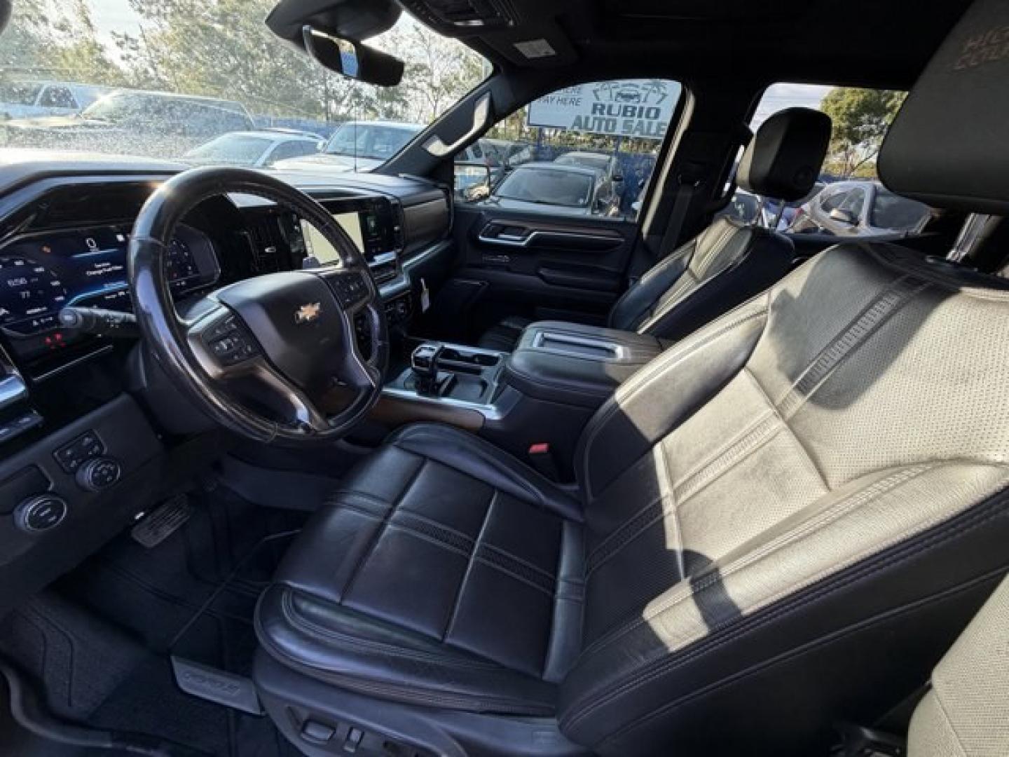 2022 Iridescent Pearl Tricoat /Jet Black Chevrolet Silverado 1500 (3GCPAFET8NG) with an 6 3.0L engine, Automatic transmission, located at 27610 S Dixie Hwy, Homestead, FL, 33032, (305) 749-2348, 25.510241, -80.438301 - Only 45,541 Miles! Delivers 31 Highway MPG and 23 City MPG! This Chevrolet Silverado 1500 delivers a Turbocharged Diesel I6 3.0L/183 engine powering this Automatic transmission. TIRES, 275/50R22SL ALL-SEASON, BLACKWALL, TAILGATE, GATE FUNCTION MANUAL WITH EZ LIFT includes power lock and release, SUN - Photo#8