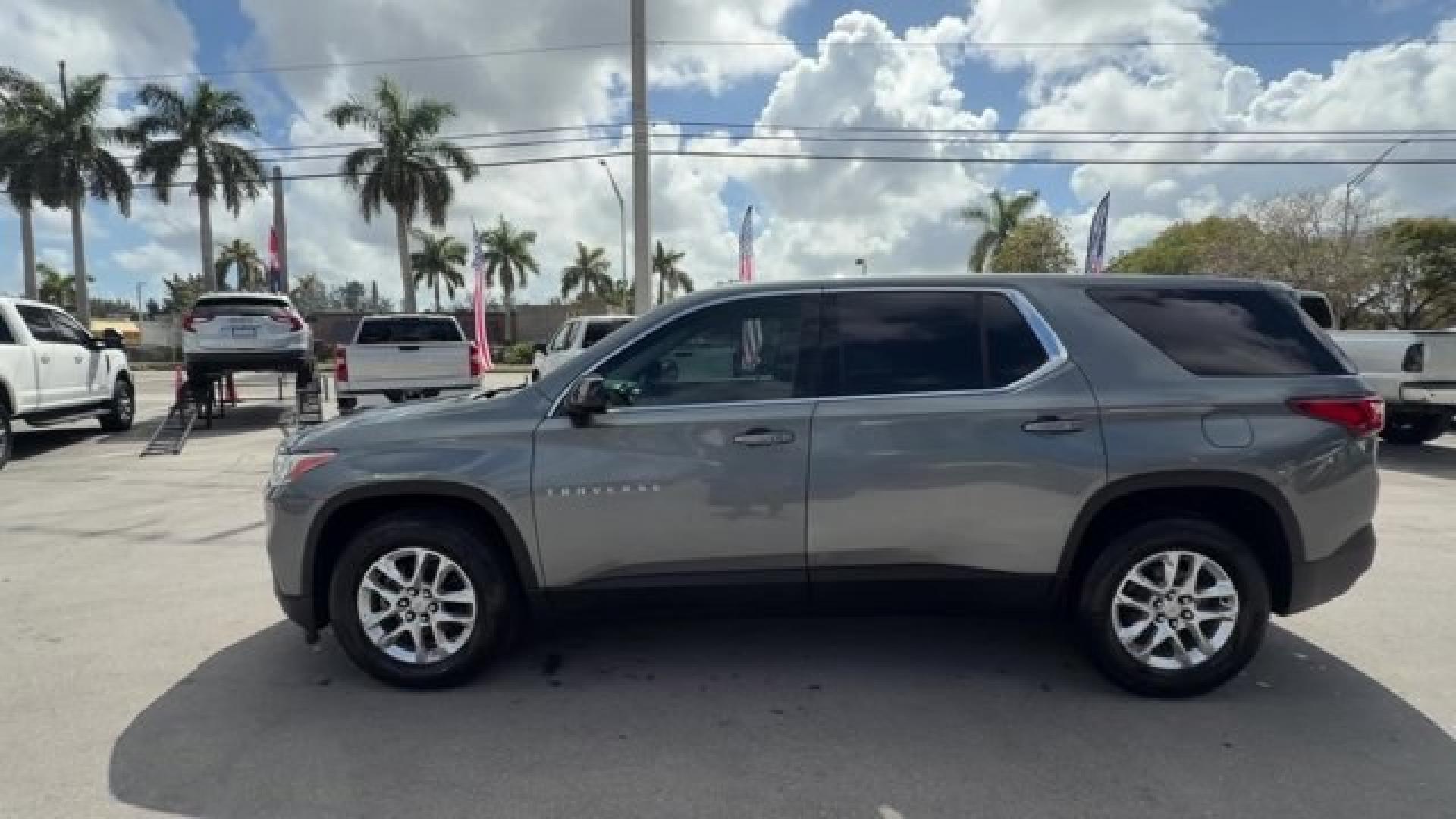 2018 Satin Steel Metallic /Jet Black Chevrolet Traverse (1GNERFKW4JJ) with an 6 3.6L engine, Automatic transmission, located at 27610 S Dixie Hwy, Homestead, FL, 33032, (305) 749-2348, 25.510241, -80.438301 - KBB.com Best Family Cars. Only 95,866 Miles! Boasts 27 Highway MPG and 18 City MPG! This Chevrolet Traverse boasts a Gas V6 3.6L/ engine powering this Automatic transmission. WHEELS, 18 (45.7 CM) BRIGHT SILVER PAINTED ALUMINUM, TRANSMISSION, 9-SPEED AUTOMATIC (STD), TIRES, P255/65R18 ALL-SEASON BLAC - Photo#1