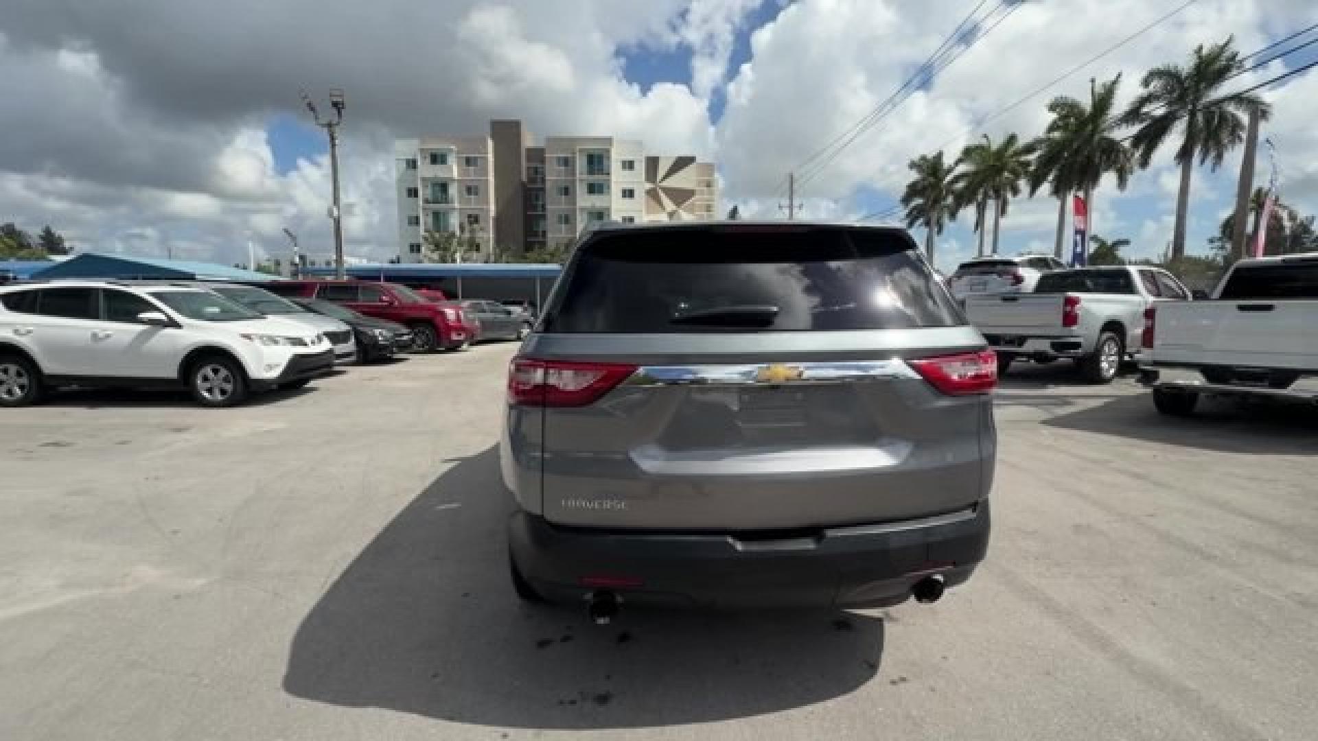 2018 Satin Steel Metallic /Jet Black Chevrolet Traverse (1GNERFKW4JJ) with an 6 3.6L engine, Automatic transmission, located at 27610 S Dixie Hwy, Homestead, FL, 33032, (305) 749-2348, 25.510241, -80.438301 - KBB.com Best Family Cars. Only 95,866 Miles! Boasts 27 Highway MPG and 18 City MPG! This Chevrolet Traverse boasts a Gas V6 3.6L/ engine powering this Automatic transmission. WHEELS, 18 (45.7 CM) BRIGHT SILVER PAINTED ALUMINUM, TRANSMISSION, 9-SPEED AUTOMATIC (STD), TIRES, P255/65R18 ALL-SEASON BLAC - Photo#3