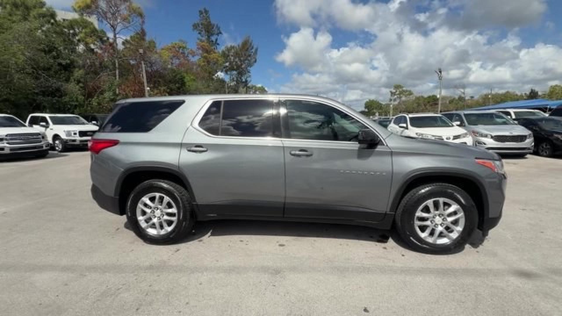 2018 Satin Steel Metallic /Jet Black Chevrolet Traverse (1GNERFKW4JJ) with an 6 3.6L engine, Automatic transmission, located at 27610 S Dixie Hwy, Homestead, FL, 33032, (305) 749-2348, 25.510241, -80.438301 - KBB.com Best Family Cars. Only 95,866 Miles! Boasts 27 Highway MPG and 18 City MPG! This Chevrolet Traverse boasts a Gas V6 3.6L/ engine powering this Automatic transmission. WHEELS, 18 (45.7 CM) BRIGHT SILVER PAINTED ALUMINUM, TRANSMISSION, 9-SPEED AUTOMATIC (STD), TIRES, P255/65R18 ALL-SEASON BLAC - Photo#5