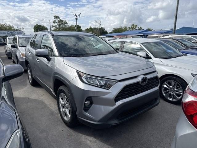 2020 Silver Toyota RAV4 (2T3W1RFV8LW) with an 4 2.5 L engine, Automatic transmission, located at 27610 S Dixie Hwy, Homestead, FL, 33032, (305) 749-2348, 25.510241, -80.438301 - Scores 35 Highway MPG and 28 City MPG! This Toyota RAV4 boasts a Regular Unleaded I-4 2.5 L/152 engine powering this Automatic transmission. Wireless Phone Connectivity, Variable Intermittent Wipers, Urethane Gear Shifter Material.*This Toyota RAV4 Comes Equipped with These Options *Trip Computer, T - Photo#3