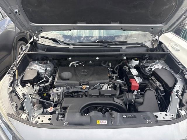 2020 Silver Toyota RAV4 (2T3W1RFV8LW) with an 4 2.5 L engine, Automatic transmission, located at 27610 S Dixie Hwy, Homestead, FL, 33032, (305) 749-2348, 25.510241, -80.438301 - Scores 35 Highway MPG and 28 City MPG! This Toyota RAV4 boasts a Regular Unleaded I-4 2.5 L/152 engine powering this Automatic transmission. Wireless Phone Connectivity, Variable Intermittent Wipers, Urethane Gear Shifter Material.*This Toyota RAV4 Comes Equipped with These Options *Trip Computer, T - Photo#5