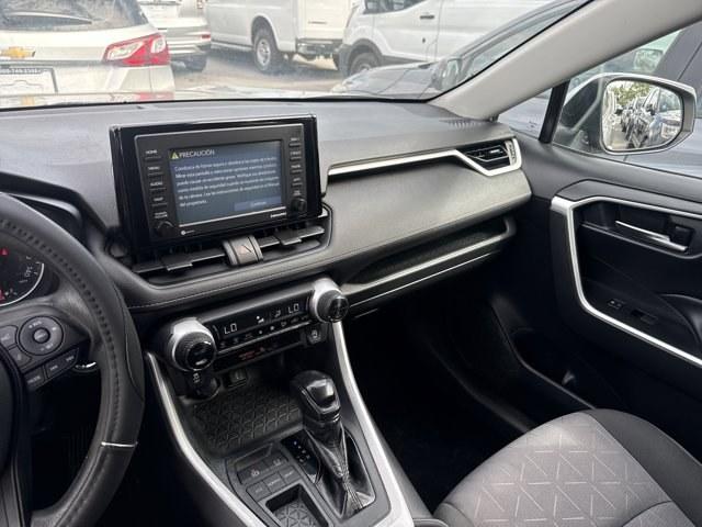 2020 Silver Toyota RAV4 (2T3W1RFV8LW) with an 4 2.5 L engine, Automatic transmission, located at 27610 S Dixie Hwy, Homestead, FL, 33032, (305) 749-2348, 25.510241, -80.438301 - Scores 35 Highway MPG and 28 City MPG! This Toyota RAV4 boasts a Regular Unleaded I-4 2.5 L/152 engine powering this Automatic transmission. Wireless Phone Connectivity, Variable Intermittent Wipers, Urethane Gear Shifter Material.*This Toyota RAV4 Comes Equipped with These Options *Trip Computer, T - Photo#6