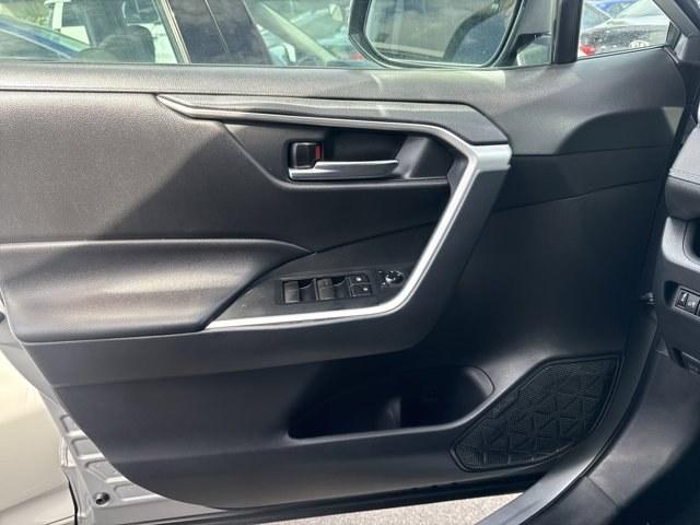 2020 Silver Toyota RAV4 (2T3W1RFV8LW) with an 4 2.5 L engine, Automatic transmission, located at 27610 S Dixie Hwy, Homestead, FL, 33032, (305) 749-2348, 25.510241, -80.438301 - Scores 35 Highway MPG and 28 City MPG! This Toyota RAV4 boasts a Regular Unleaded I-4 2.5 L/152 engine powering this Automatic transmission. Wireless Phone Connectivity, Variable Intermittent Wipers, Urethane Gear Shifter Material.*This Toyota RAV4 Comes Equipped with These Options *Trip Computer, T - Photo#9