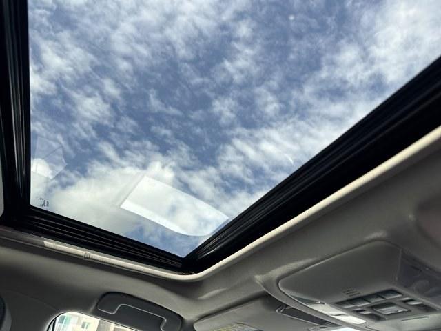2020 Silver Toyota RAV4 (2T3W1RFV8LW) with an 4 2.5 L engine, Automatic transmission, located at 27610 S Dixie Hwy, Homestead, FL, 33032, (305) 749-2348, 25.510241, -80.438301 - Scores 35 Highway MPG and 28 City MPG! This Toyota RAV4 boasts a Regular Unleaded I-4 2.5 L/152 engine powering this Automatic transmission. Wireless Phone Connectivity, Variable Intermittent Wipers, Urethane Gear Shifter Material.*This Toyota RAV4 Comes Equipped with These Options *Trip Computer, T - Photo#13