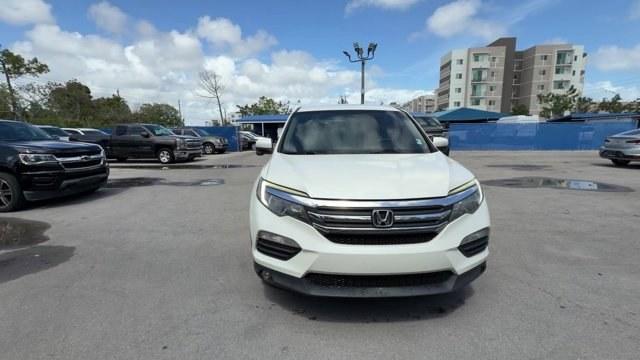2017 White Honda Pilot (5FNYF6H39HB) with an 6 3.5 L engine, Automatic transmission, located at 27610 S Dixie Hwy, Homestead, FL, 33032, (305) 749-2348, 25.510241, -80.438301 - IIHS Top Safety Pick+. Only 96,081 Miles! Boasts 26 Highway MPG and 18 City MPG! This Honda Pilot boasts a Regular Unleaded V-6 3.5 L/212 engine powering this Automatic transmission. Wireless Phone Connectivity, Window Grid Antenna, Wheels: 18 Alloy.*This Honda Pilot Comes Equipped with These Option - Photo#7