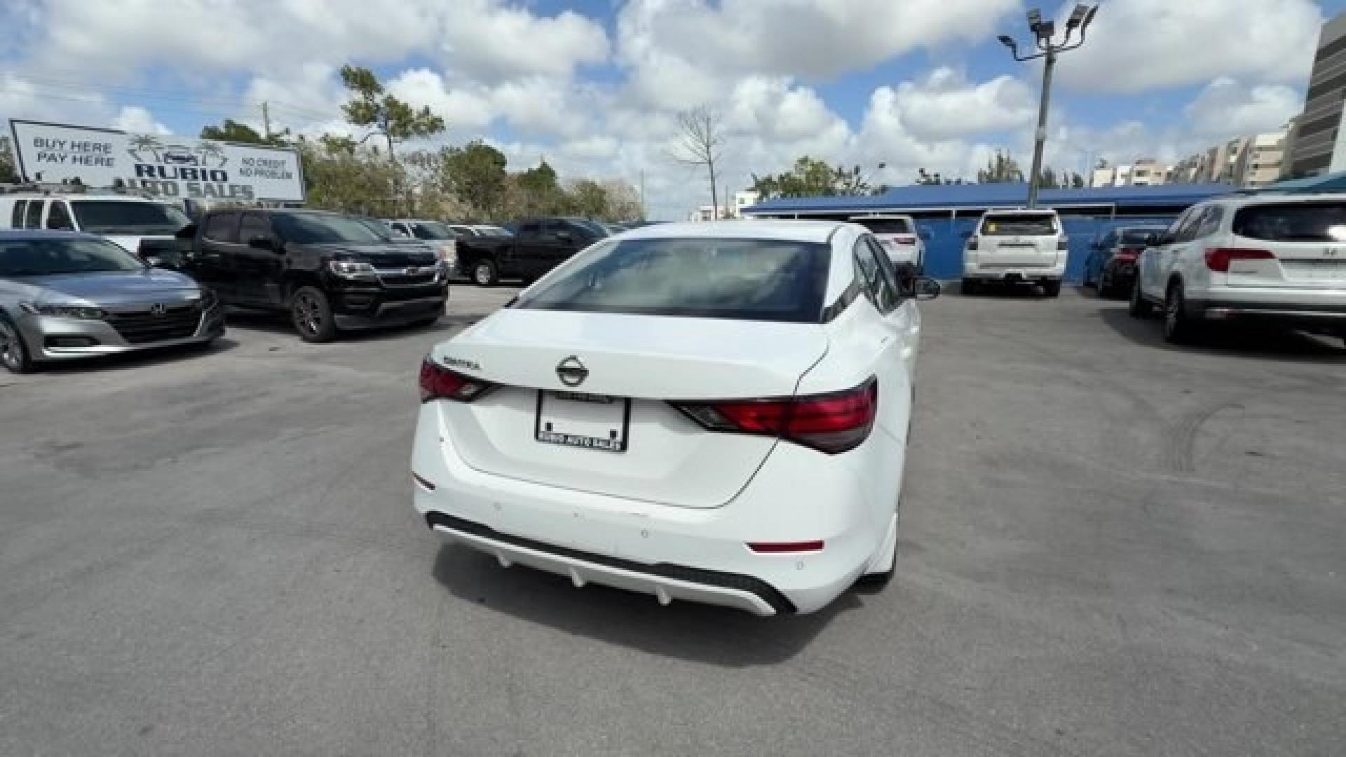 2020 Fresh Powder /Charcoal Nissan Sentra (3N1AB8BV1LY) with an 4 2.0 L engine, Variable transmission, located at 27610 S Dixie Hwy, Homestead, FL, 33032, (305) 749-2348, 25.510241, -80.438301 - Delivers 39 Highway MPG and 29 City MPG! This Nissan Sentra boasts a Regular Unleaded I-4 2.0 L/122 engine powering this Variable transmission. FRESH POWDER, CHARCOAL, CLOTH SEAT TRIM, [L92] CARPETED FLOOR MATS W/TRUNK MAT.* This Nissan Sentra Features the Following Options *Wireless Phone Connectiv - Photo#4