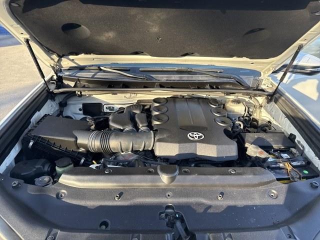 2015 White Toyota 4Runner (JTEZU5JR5F5) with an 6 4.0 L engine, Automatic transmission, located at 27610 S Dixie Hwy, Homestead, FL, 33032, (305) 749-2348, 25.510241, -80.438301 - KBB.com Best Resale Value Awards. Delivers 22 Highway MPG and 17 City MPG! This Toyota 4Runner boasts a Regular Unleaded V-6 4.0 L/241 engine powering this Automatic transmission. Window Grid Diversity Antenna, Variable Intermittent Wipers w/Heated Wiper Park, Valet Function.*This Toyota 4Runner Com - Photo#9