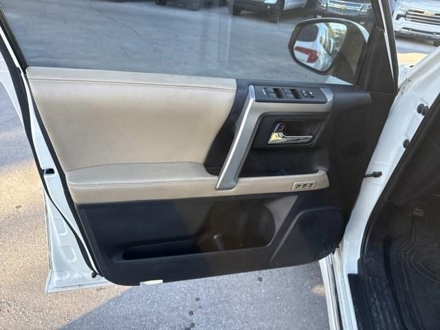 2015 White Toyota 4Runner (JTEZU5JR5F5) with an 6 4.0 L engine, Automatic transmission, located at 27610 S Dixie Hwy, Homestead, FL, 33032, (305) 749-2348, 25.510241, -80.438301 - KBB.com Best Resale Value Awards. Delivers 22 Highway MPG and 17 City MPG! This Toyota 4Runner boasts a Regular Unleaded V-6 4.0 L/241 engine powering this Automatic transmission. Window Grid Diversity Antenna, Variable Intermittent Wipers w/Heated Wiper Park, Valet Function.*This Toyota 4Runner Com - Photo#13