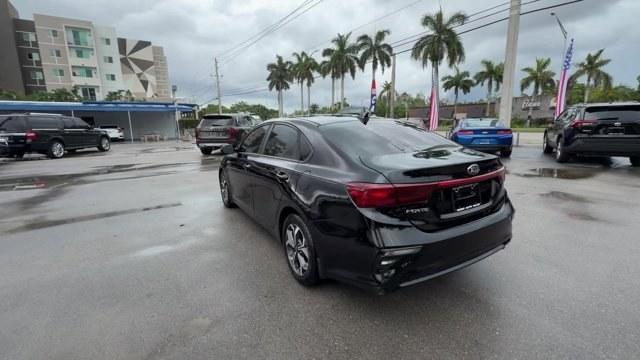 2019 Aurora Black /Gray Kia Forte (3KPF24AD1KE) with an 4 2.0 L engine, Variable transmission, located at 27610 S Dixie Hwy, Homestead, FL, 33032, (305) 749-2348, 25.510241, -80.438301 - KBB.com 10 Best Sedans Under $30,000. Scores 40 Highway MPG and 30 City MPG! This Kia Forte delivers a Regular Unleaded I-4 2.0 L/122 engine powering this Variable transmission. CARPETED FLOOR MATS, CARGO NET, AURORA BLACK.*This Kia Forte Comes Equipped with These Options *Woven Cloth Seat Trim, Wir - Photo#2