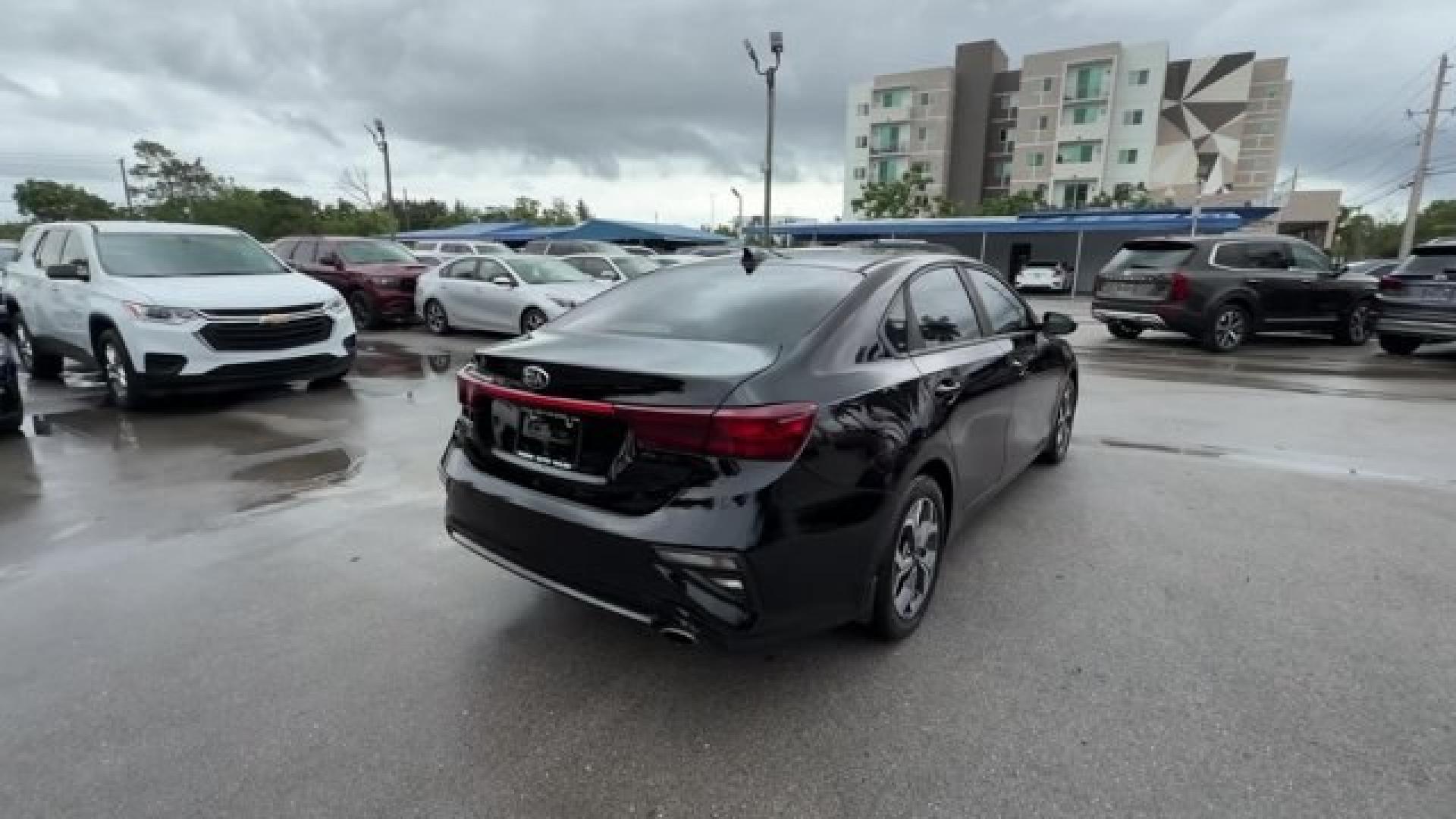 2019 Aurora Black /Gray Kia Forte (3KPF24AD1KE) with an 4 2.0 L engine, Variable transmission, located at 27610 S Dixie Hwy, Homestead, FL, 33032, (305) 749-2348, 25.510241, -80.438301 - KBB.com 10 Best Sedans Under $30,000. Scores 40 Highway MPG and 30 City MPG! This Kia Forte delivers a Regular Unleaded I-4 2.0 L/122 engine powering this Variable transmission. CARPETED FLOOR MATS, CARGO NET, AURORA BLACK.*This Kia Forte Comes Equipped with These Options *Woven Cloth Seat Trim, Wir- Photo#4