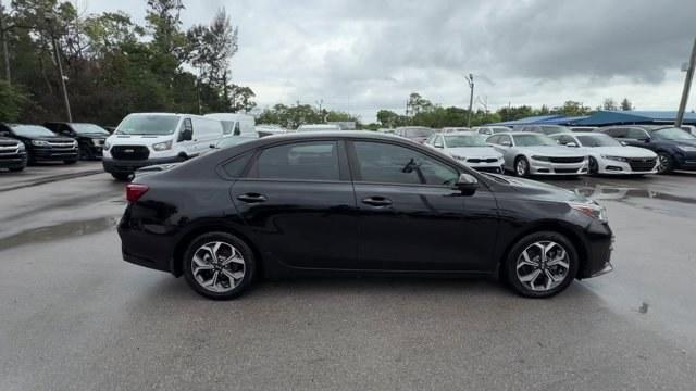 2019 Aurora Black /Gray Kia Forte (3KPF24AD1KE) with an 4 2.0 L engine, Variable transmission, located at 27610 S Dixie Hwy, Homestead, FL, 33032, (305) 749-2348, 25.510241, -80.438301 - KBB.com 10 Best Sedans Under $30,000. Scores 40 Highway MPG and 30 City MPG! This Kia Forte delivers a Regular Unleaded I-4 2.0 L/122 engine powering this Variable transmission. CARPETED FLOOR MATS, CARGO NET, AURORA BLACK.*This Kia Forte Comes Equipped with These Options *Woven Cloth Seat Trim, Wir - Photo#5
