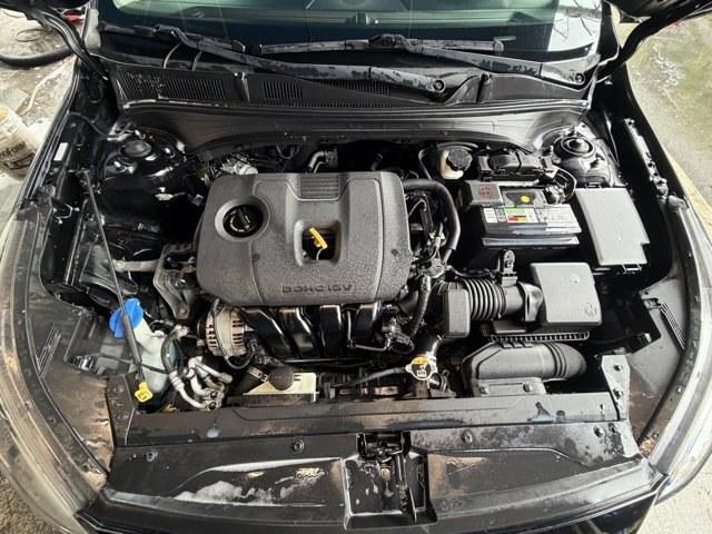 2019 Aurora Black /Gray Kia Forte (3KPF24AD1KE) with an 4 2.0 L engine, Variable transmission, located at 27610 S Dixie Hwy, Homestead, FL, 33032, (305) 749-2348, 25.510241, -80.438301 - KBB.com 10 Best Sedans Under $30,000. Scores 40 Highway MPG and 30 City MPG! This Kia Forte delivers a Regular Unleaded I-4 2.0 L/122 engine powering this Variable transmission. CARPETED FLOOR MATS, CARGO NET, AURORA BLACK.*This Kia Forte Comes Equipped with These Options *Woven Cloth Seat Trim, Wir - Photo#16