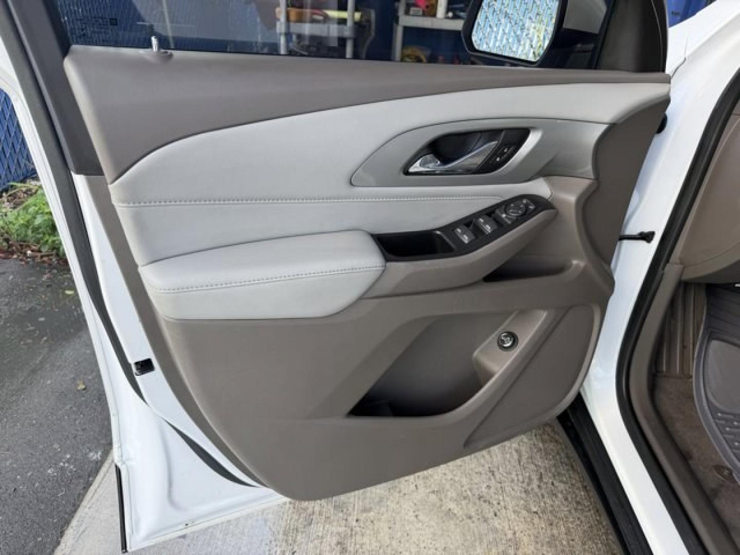 2021 Iridescent Pearl Tricoat /Dark Atmosphere/Medium Ash Gray Chevrolet Traverse (1GNEVGKW0MJ) with an 6 3.6L engine, Automatic transmission, located at 27610 S Dixie Hwy, Homestead, FL, 33032, (305) 749-2348, 25.510241, -80.438301 - IIHS Top Safety Pick with optional front crash prevention and specific headlights. Scores 25 Highway MPG and 17 City MPG! This Chevrolet Traverse boasts a Gas V6 3.6L/217 engine powering this Automatic transmission. WHEELS, 18 (45.7 CM) BRIGHT SILVER PAINTED ALUMINUM (STD), TRANSMISSION, 9-SPEED AUT - Photo#15